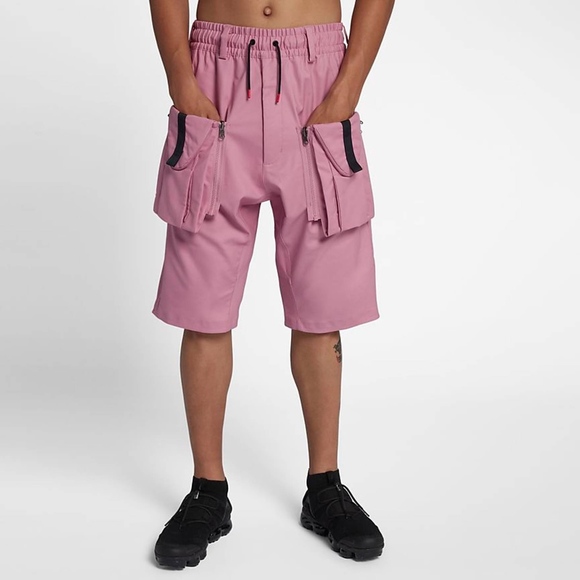 nike acg deploy cargo shorts